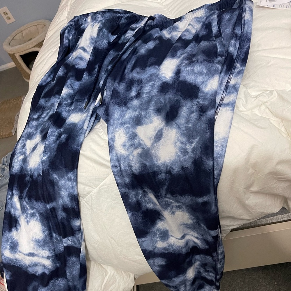 Old Navy Mid-Rise Jogger